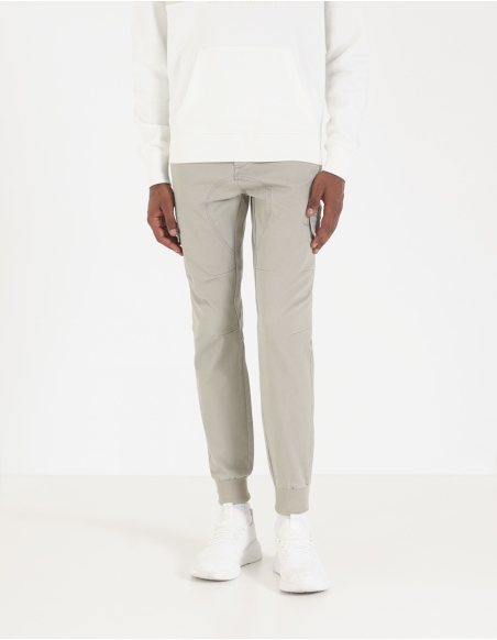 Pantaloni cargo