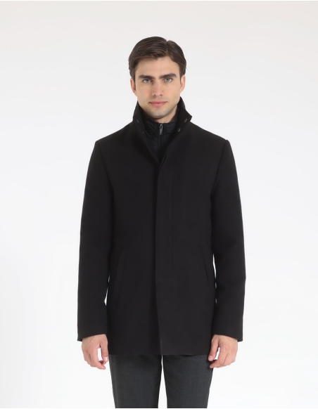 Cappotto con collo lupetto