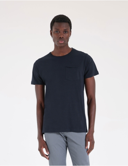 T-shirt basic con taschino