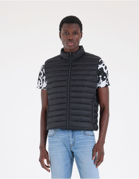 Sleeveless down jacket