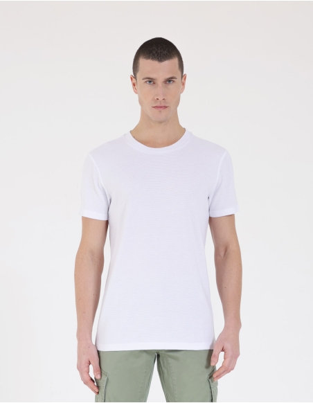 T-shirt with contrasting hems