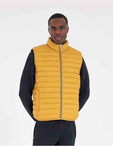 Sleeveless down jacket