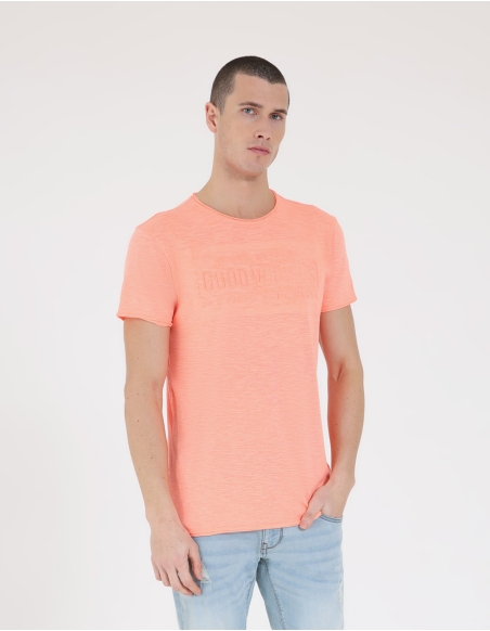 T-shirt con stampa effetto rilievo