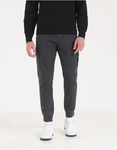 Pantaloni cargo