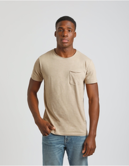 T-shirt con taschino