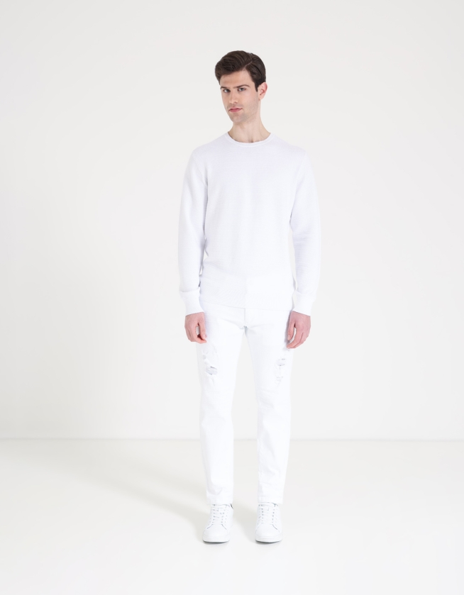 Pantaloni con strappi on sale