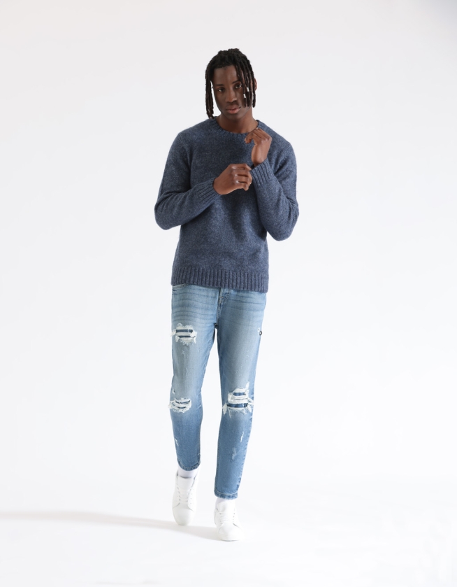 Jeans regular fit con strappi