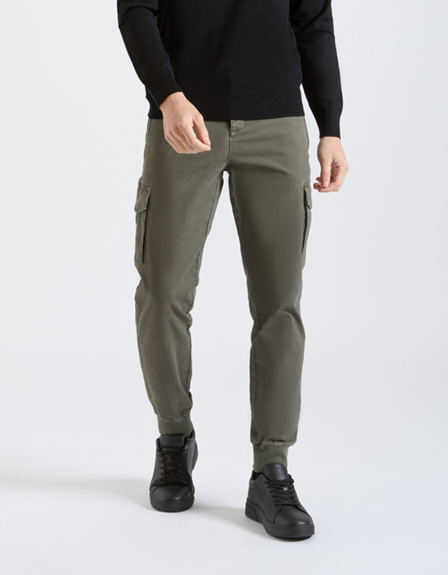 Jeans con elastico alle caviglie online